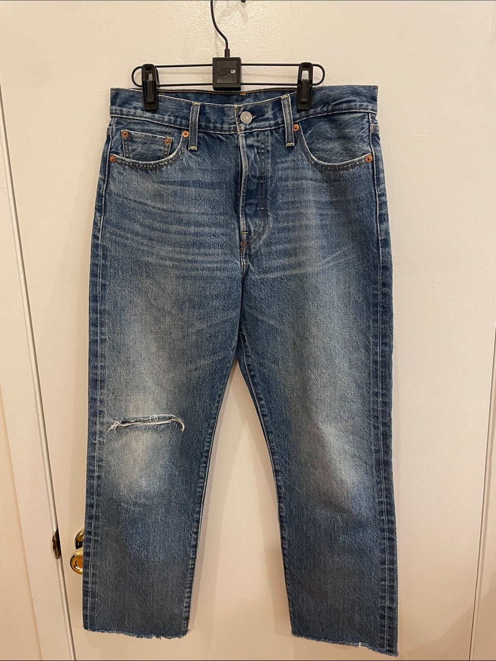 Levi’s button fly straight leg jeans size 29